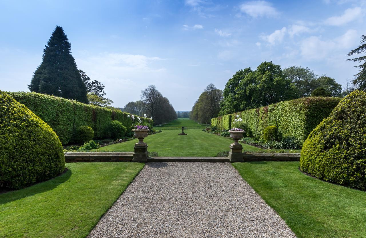 Goldsborough Hall Hotel Knaresborough Exterior photo