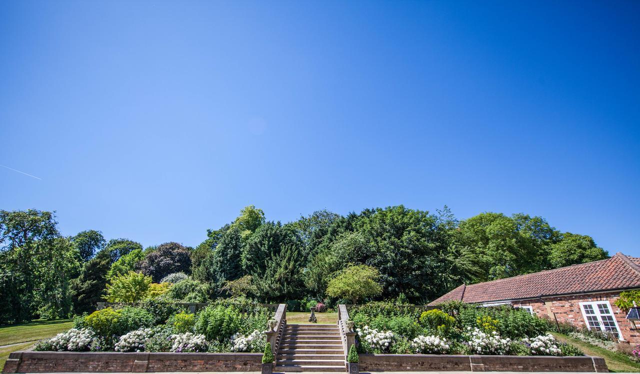 Goldsborough Hall Hotel Knaresborough Exterior photo